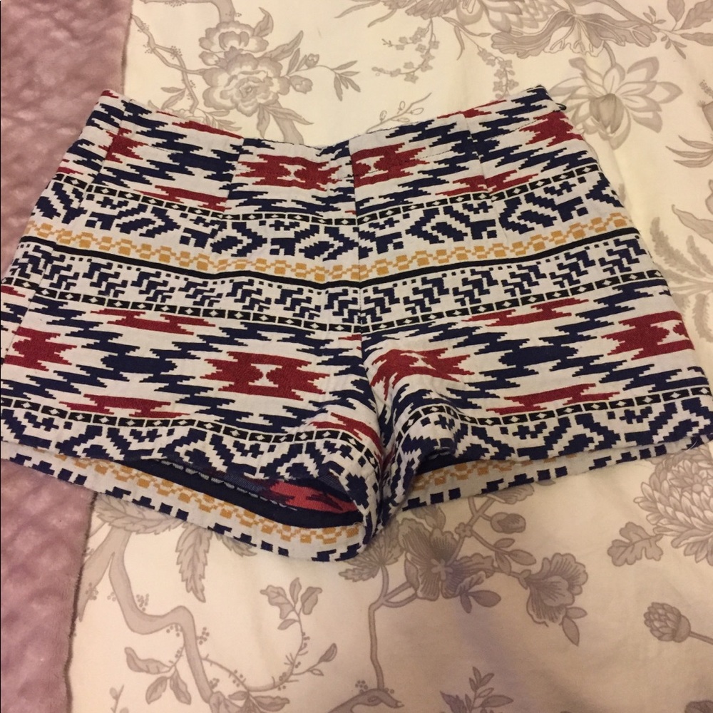 Zara Trafaluc Beautiful Tribal Patterned Shorts